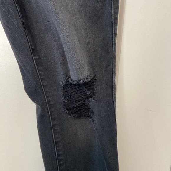 Torrid Premium women’s 10R black distressed jeans, good stretch - Picture 4 of 7